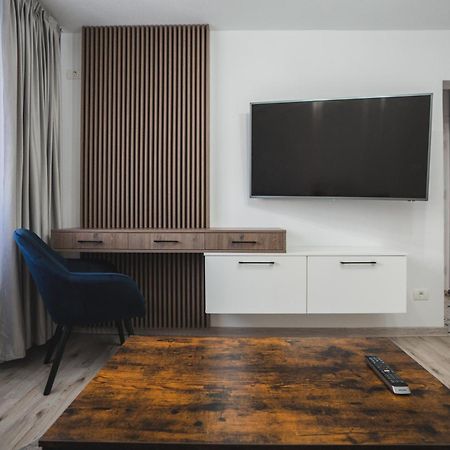 קורטאה דה ארגס Apartament Iulia Si Alex מראה חיצוני תמונה