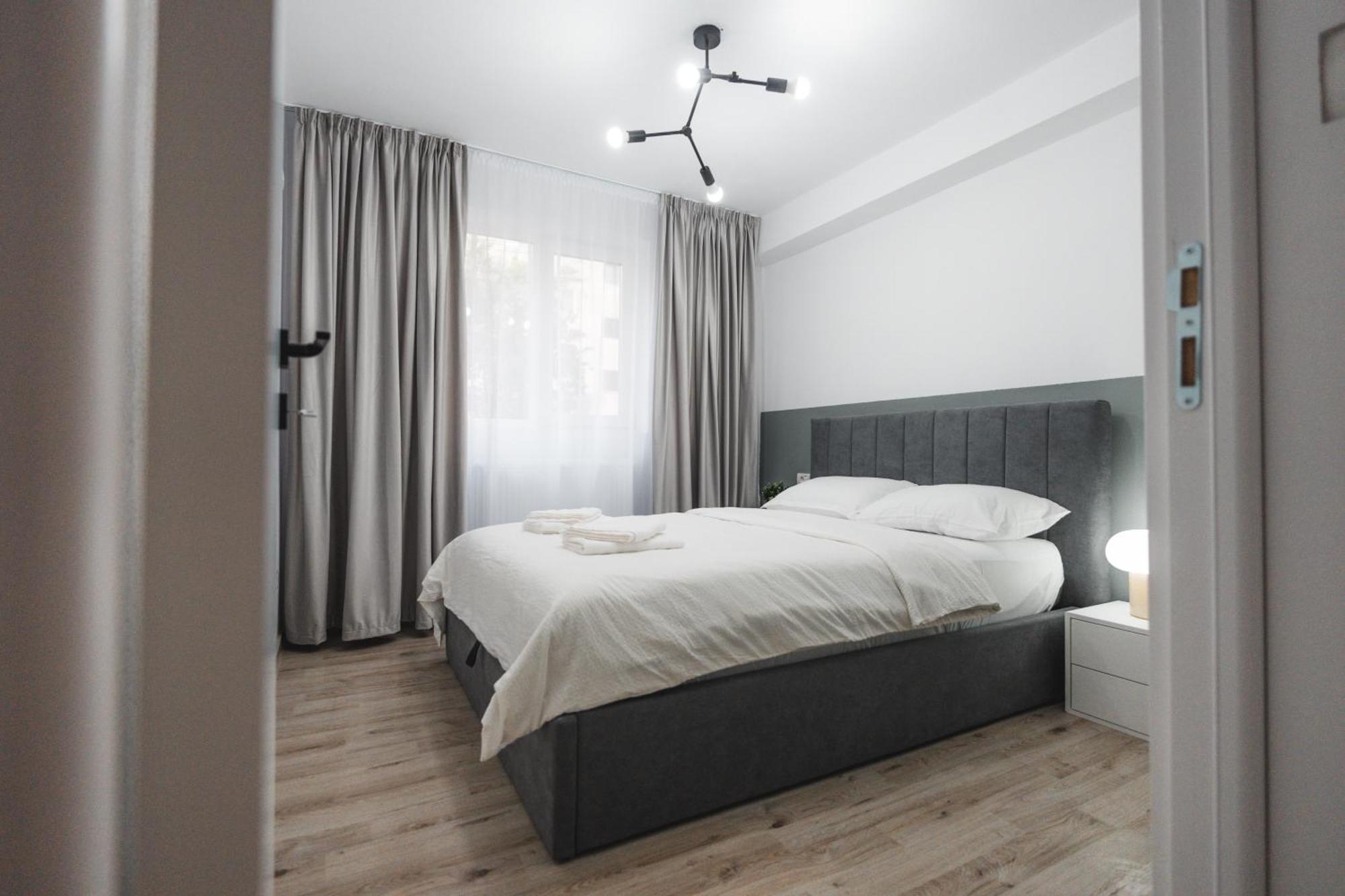 קורטאה דה ארגס Apartament Iulia Si Alex מראה חיצוני תמונה